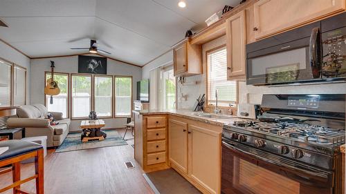 7-1383 Silver Sands Road, Sicamous, BC 