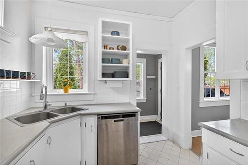 143 Morley Ave, Winnipeg, MB 