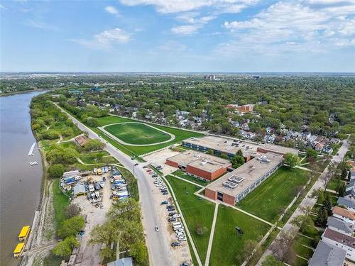 143 Morley Ave, Winnipeg, MB 
