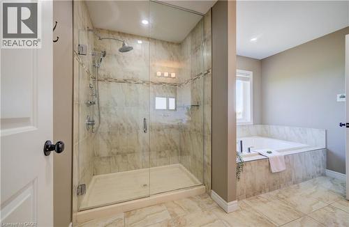 264 Evens Pond Crescent, Kitchener, ON - Indoor Photo Showing Bathroom
