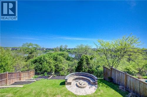 264 Evens Pond Crescent, Kitchener, ON - Outdoor