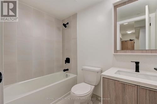 #523 - 36 Zorra Street, Toronto, ON - Indoor Photo Showing Bathroom
