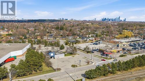 61 Queen Street N, Mississauga, ON 