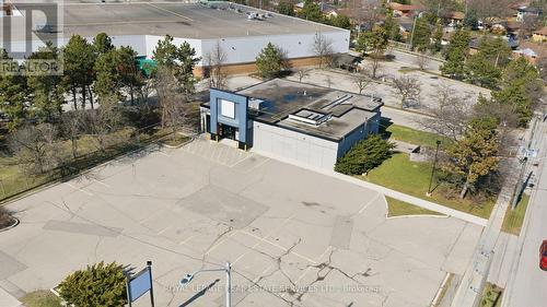 61 Queen Street N, Mississauga, ON 