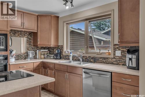 231 Benesh Crescent, Saskatoon, SK - Indoor Photo Showing Kitchen With Double Sink
