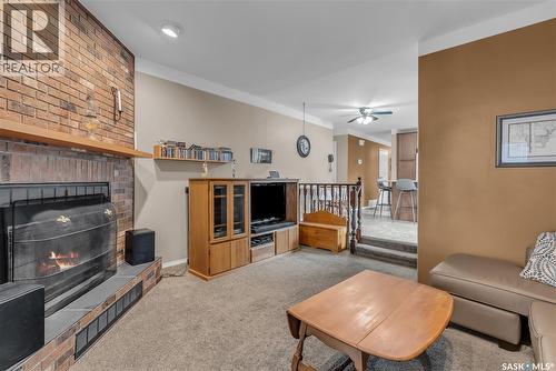 231 Benesh Crescent, Saskatoon, SK - Indoor Photo Showing Living Room With Fireplace