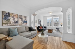 5027 Rue Fabre Montréal (Le Plateau-Mont-Royal), QC H2J 3W3