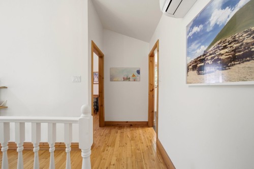 Mezzanine - 250 Ch. Judd, Sutton, QC - Indoor Photo Showing Other Room