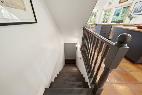 Staircase - 250 Ch. Judd, Sutton, QC - Indoor Photo Showing Other Room