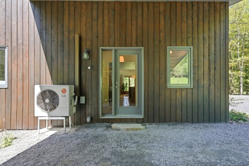 Entry - 250 Ch. Judd, Sutton, QC - Outdoor With Exterior
