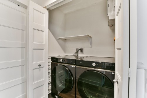 Laundry - 213-6400 Rue De Chambéry, Brossard, QC - Indoor Photo Showing Laundry Room