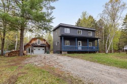 69 Ch. de Blue Sea  Gracefield, QC J0X 1W0