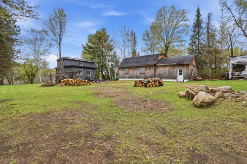 Back of Structure - 69 Ch. De Blue Sea, Gracefield, QC - Outdoor