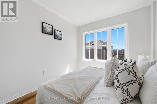 2448 Bromus Path, Oshawa, ON - Indoor Photo Showing Bedroom
