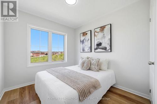 2448 Bromus Path, Oshawa, ON - Indoor Photo Showing Bedroom