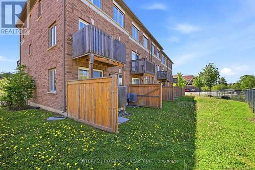 2448 Bromus Path, Oshawa, ON - Outdoor