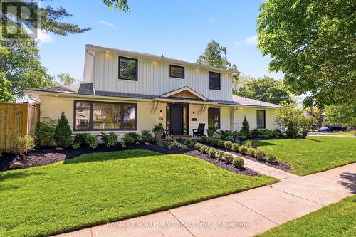 394 RANKIN DRIVE  Burlington, ON L7N 2B5