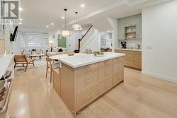 238 LAUDER AVENUE Toronto, ON M6E 3H4