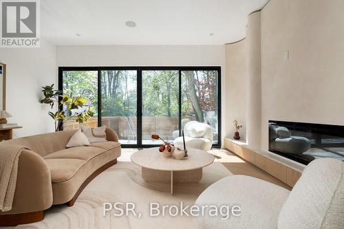 538 Duplex Avenue, Toronto, ON - Indoor Photo Showing Living Room With Fireplace