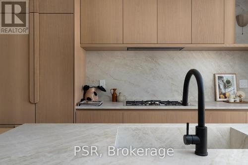 538 Duplex Avenue, Toronto, ON - Indoor