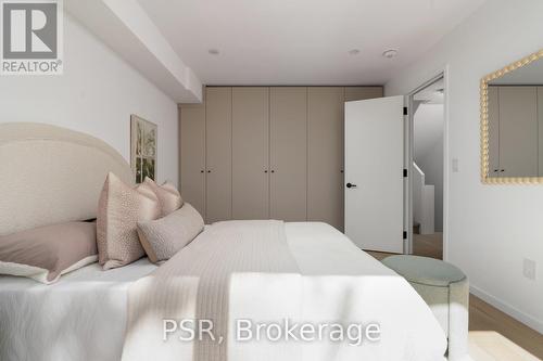 538 Duplex Avenue, Toronto, ON - Indoor