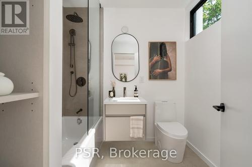 538 Duplex Avenue, Toronto, ON - Indoor Photo Showing Bathroom