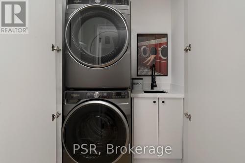 538 Duplex Avenue, Toronto, ON - Indoor Photo Showing Laundry Room