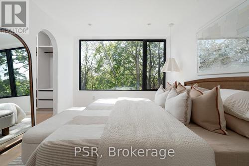 538 Duplex Avenue, Toronto, ON - Indoor Photo Showing Bedroom
