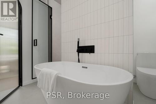538 Duplex Avenue, Toronto, ON - Indoor Photo Showing Bathroom