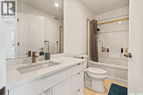 4238 Green Olive Way E, Regina, SK - Indoor Photo Showing Bathroom