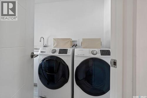 4238 Green Olive Way E, Regina, SK - Indoor Photo Showing Laundry Room