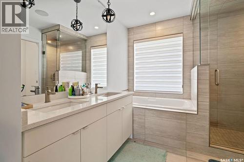 4238 Green Olive Way E, Regina, SK - Indoor Photo Showing Bathroom