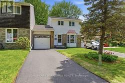 4 GLEN PARK DRIVE Ottawa, ON K1B 3Z2