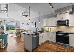 Open Concept Living - Vaulted Ceiling - 