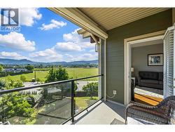 Panoramic Mountain & Field Views - 
