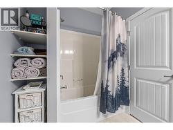 Ensuite Built-in Storage - 