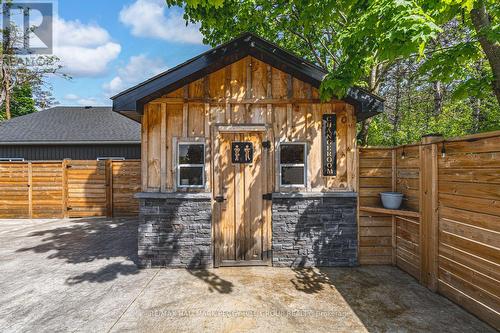 2484 Highway 11 S, Oro-Medonte, ON - Outdoor