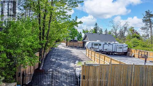 2484 Highway 11 S, Oro-Medonte, ON - Outdoor With Deck Patio Veranda