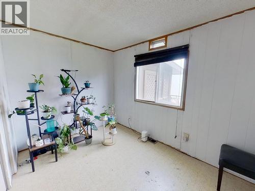 4 950 Anderson Drive, Quesnel, BC - Indoor Photo Showing Other Room