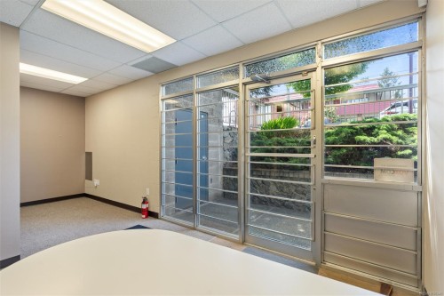 #2-2727 Quadra St, Victoria, BC 