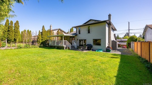 1732 Penfield Rd, Campbell River, BC 