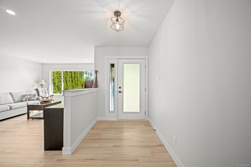 1732 Penfield Rd, Campbell River, BC 
