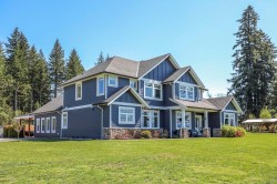 2495 Graham Rd Courtenay, BC V9J 1T4