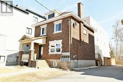 26 AYLMER AVENUE  Ottawa, ON K1S 2W9