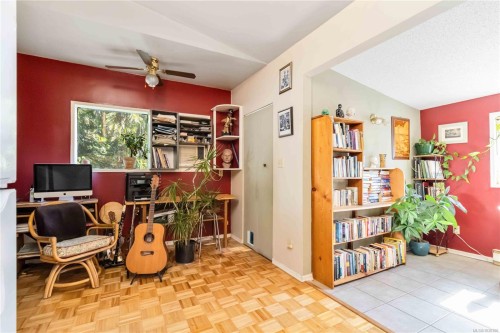1415 Lang St, Victoria, BC 