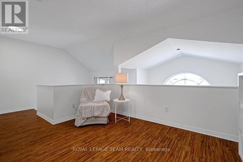 320 Wiffen Private, Ottawa, ON - Indoor Photo Showing Other Room