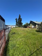 753 11th St  Courtenay, BC V9N 1T3