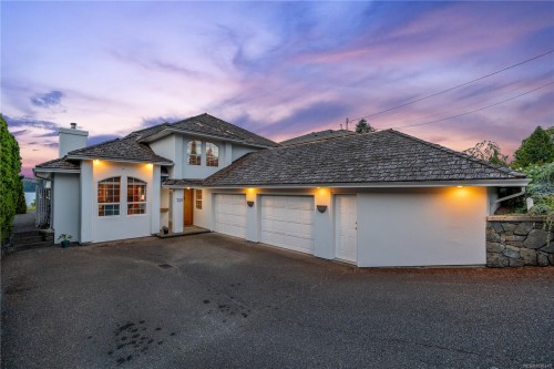 725 Thulin St, Campbell River, BC 