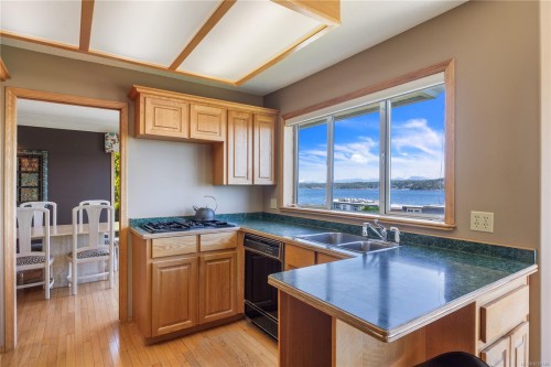 725 Thulin St, Campbell River, BC 