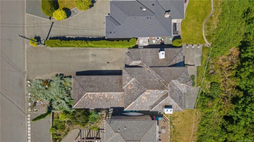 725 Thulin St, Campbell River, BC 